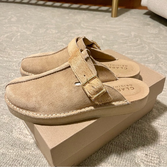 Clarks Trek Mule Crepe Sole Clogs - Picture 10 of 16